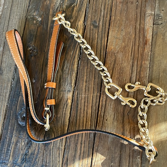 Dooney & Bourke New mini barlow camel - Picture 5 of 15